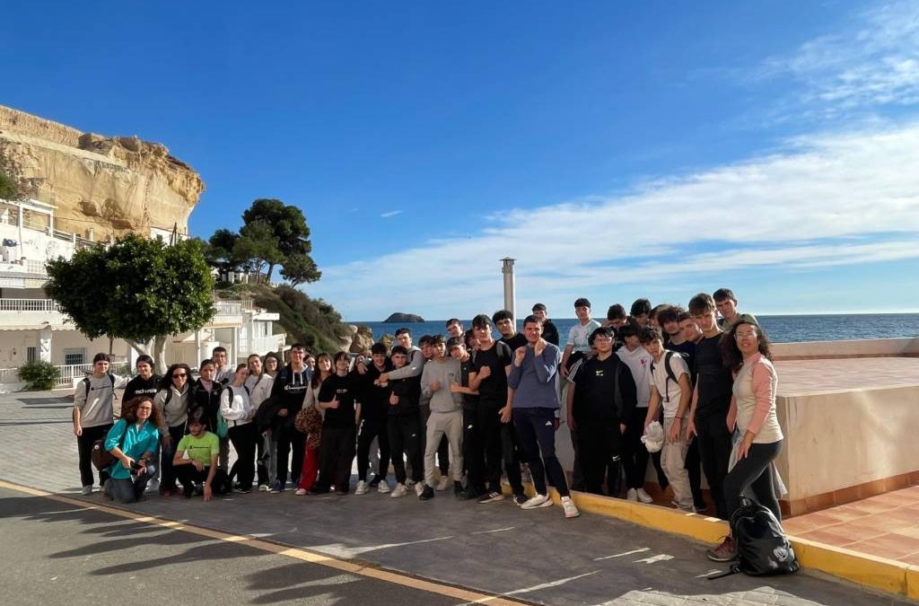 VISITAMOS LA GEODA DE PULPI CON NUESTRO ALUMNADO DE 1º BACHILLERATO Y FP DE AGROJARDINERÍA