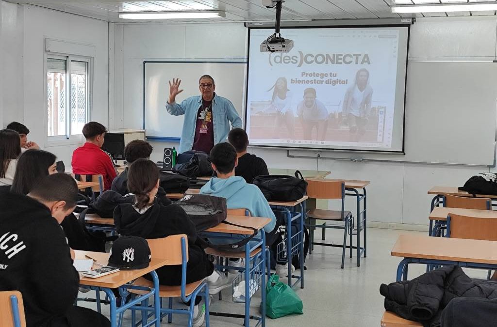 TALLER (DES)CONECTA CON 1º BACHILLERATO. PROTEGE TU BIENESTAR DIGITAL