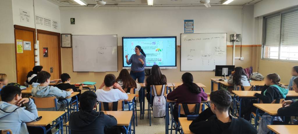 PRIMERA CHARLA GESTIÓN DE EMOCIONES. 1º ESO, AULAS ESPECÍFICAS Y FP DE AGROJARDINERÍA