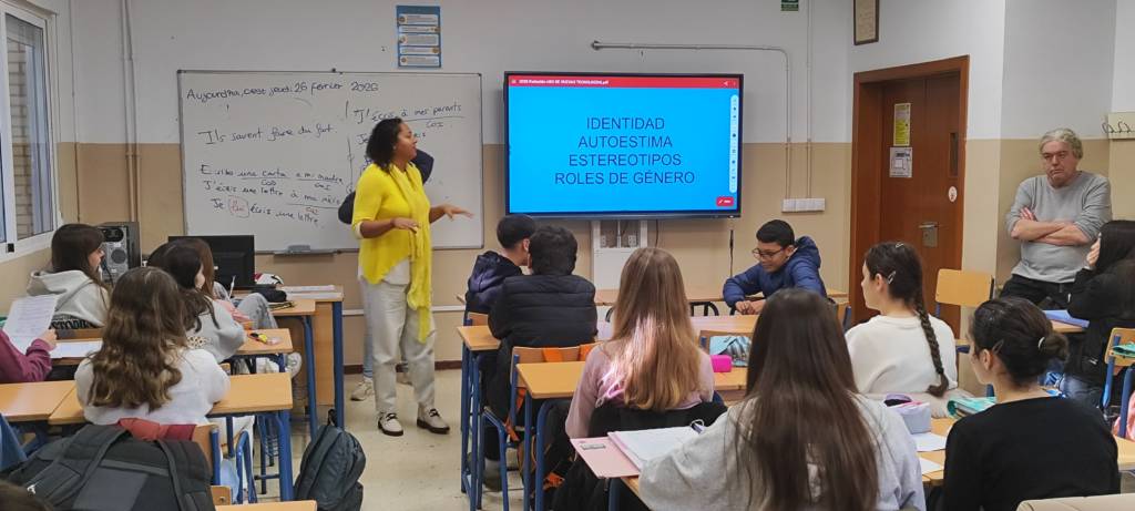 CHARLA SOBRE USO DE NUEVAS  TECNOLOGÍAS, PORNOGRAFÍA, ADICCIÓN Y PREVENCIÓN DE CONDUCTAS VIOLENTAS EN 2º ESO