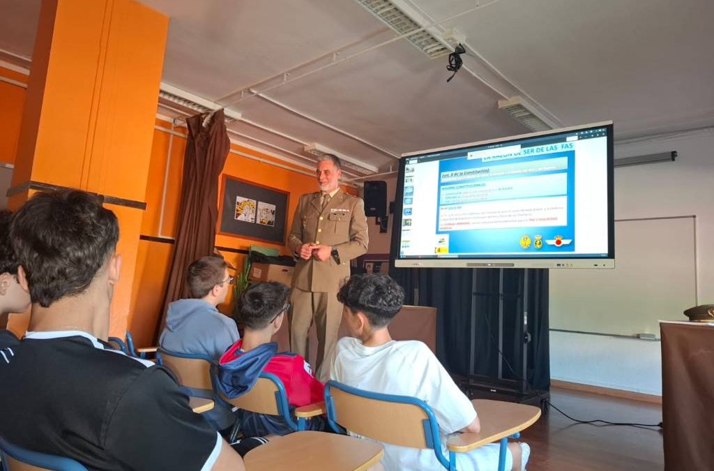 CHARLA ACCESO A LA CARRERA MILITAR. 4º ESO