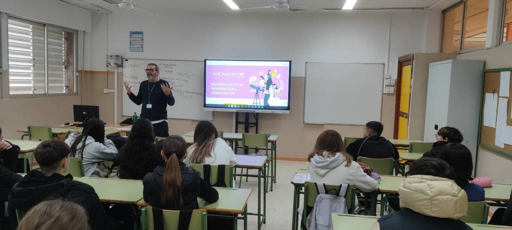 TALLER «InnovadorasTIC». EL TALENTO NO TIENE GÉNERO. 4º ESO